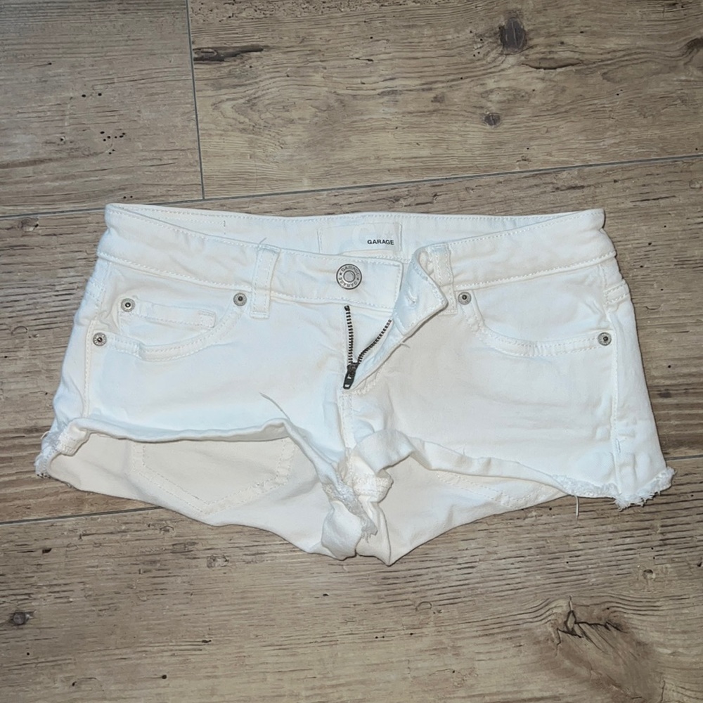 Size 0 Garage white jean shorts